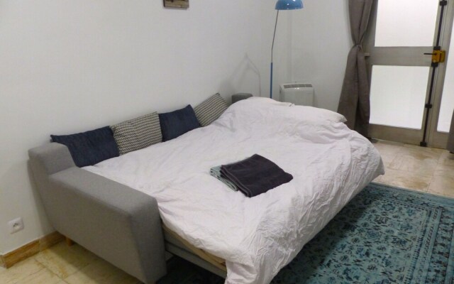 Rue Turgot Apartment