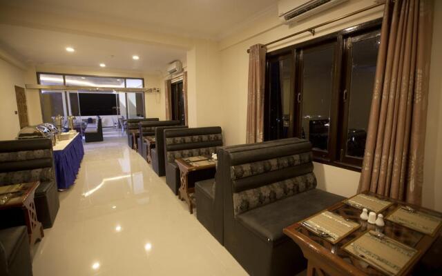 The Hotel Emperor Inle