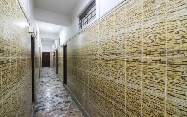 Silver Woods by OYO Rooms