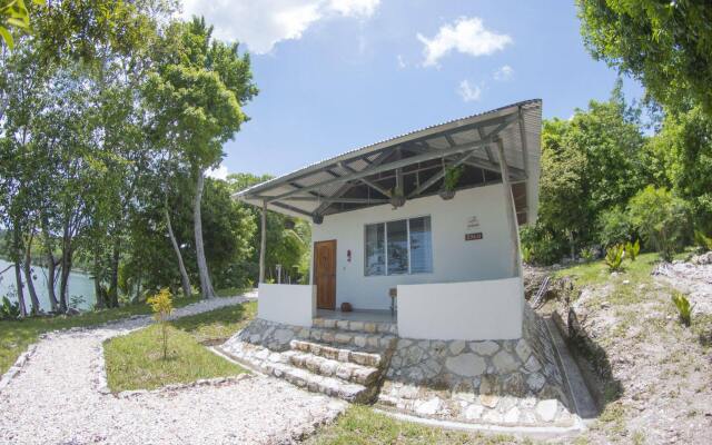 Maya Zacpetén Jungle Lodge