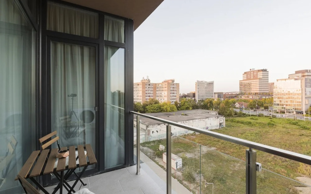Zoe Apartment