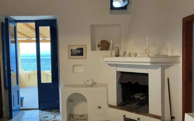 Casa Bacco, Capistello
