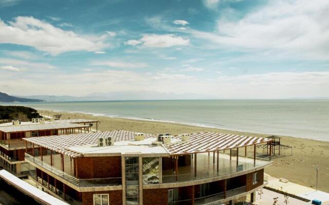 Fishta Hotel
