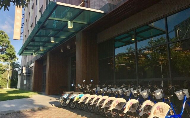 Huashe Hotel Chiayi Branch