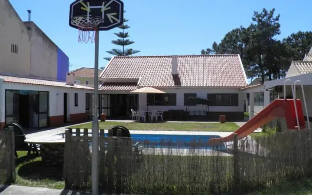 Moradia com Piscina - Almada
