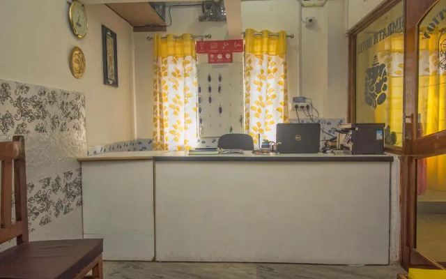 Simrat Hotel by OYO Rooms