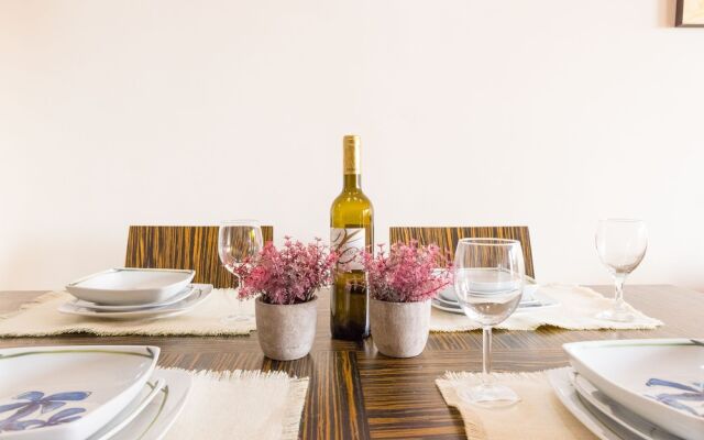MalagaSuite Torremolinos Beach Apartment