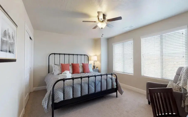 Endless Adventures 4 Bedroom Apts by RedAwning