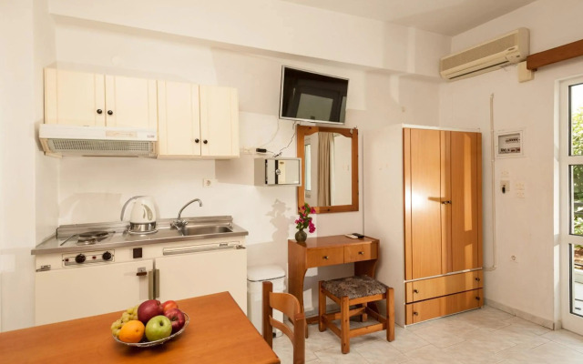 Niriis Hotel
