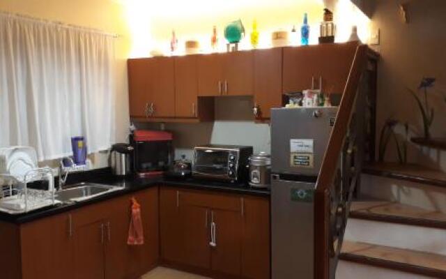 3BR Townhouse in Cainta along Sumulong Hiway