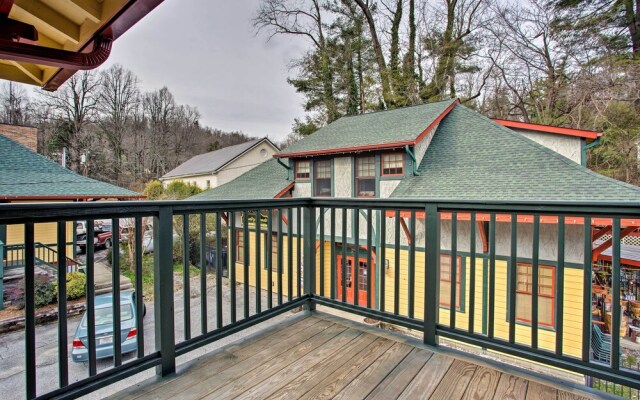 Newly Remodeled Apartment on Main Street in Saluda