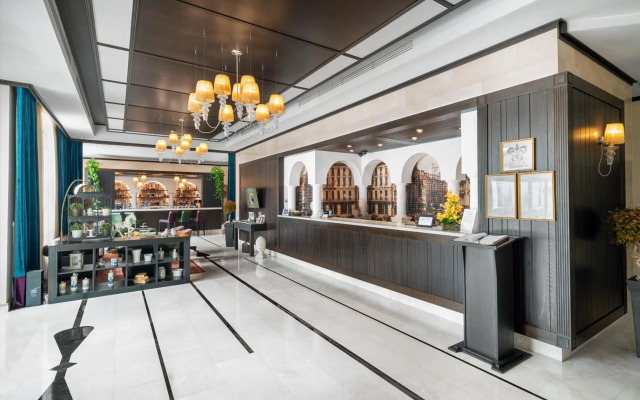 Epoque Hotel