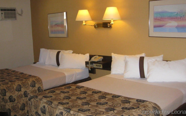 Canadas Best Value Inn