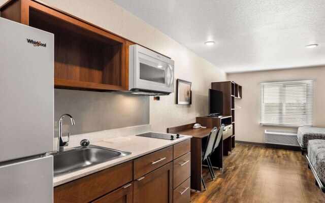 WoodSpring Suites Port St. Lucie