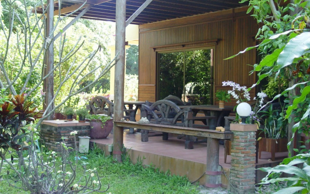 Thai Bamboo Guesthouse Resort