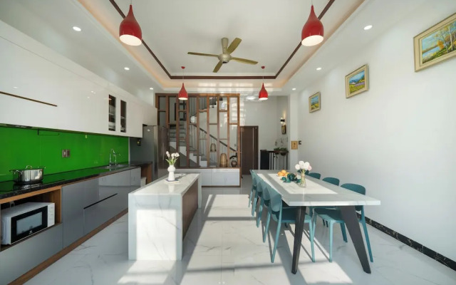 D&C House - Near My Khe Beach