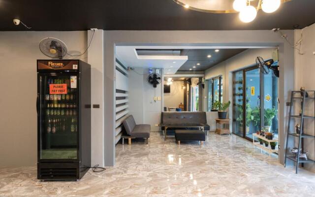 Black Pantera Hostel