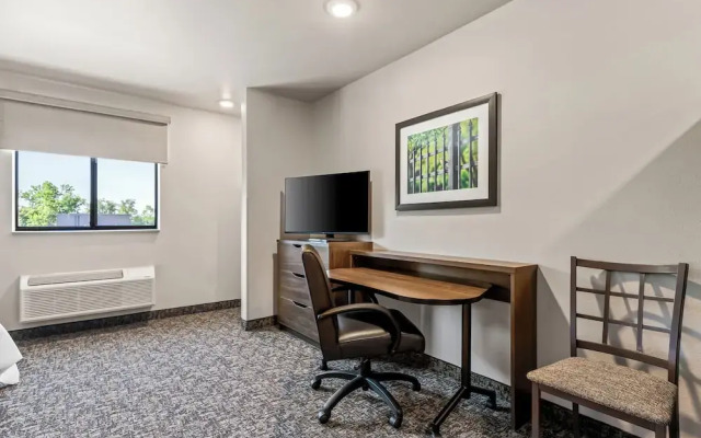 My Place Hotel-Bentonville Rogers AR