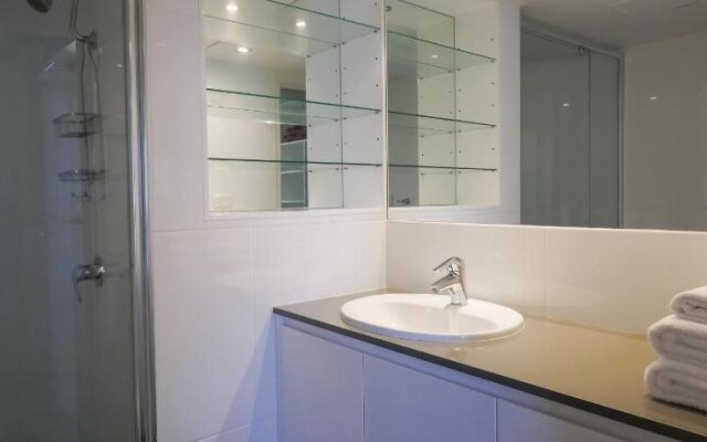 Rocks Resort Currumbin Beach
