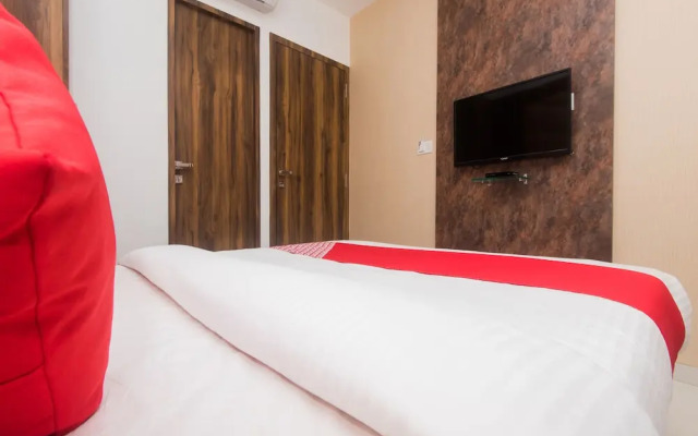 OYO 15519 Hotel Grand Residency