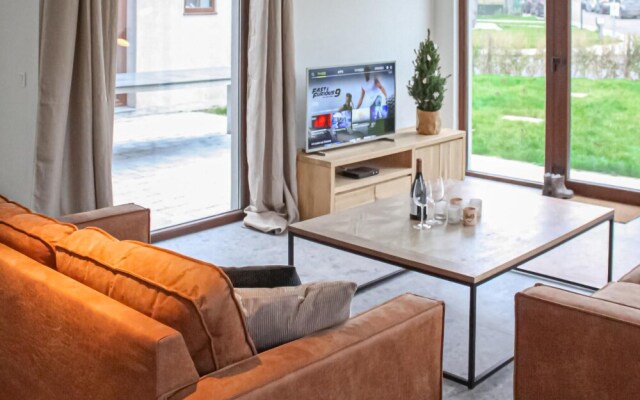 Stunning Home in Diksmuide With Wifi and 4 Bedrooms