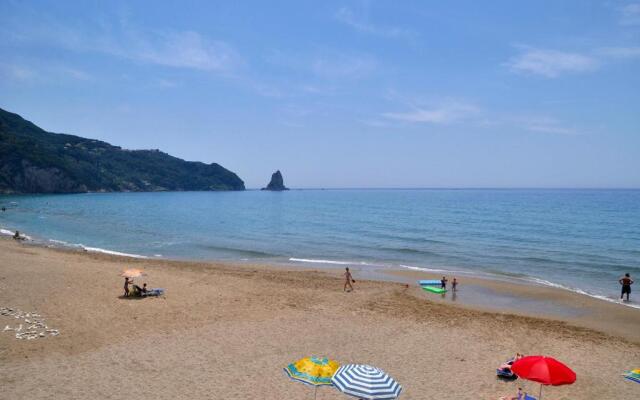 Agios Gordios Beach Holiday Apartments With Pool "maria"