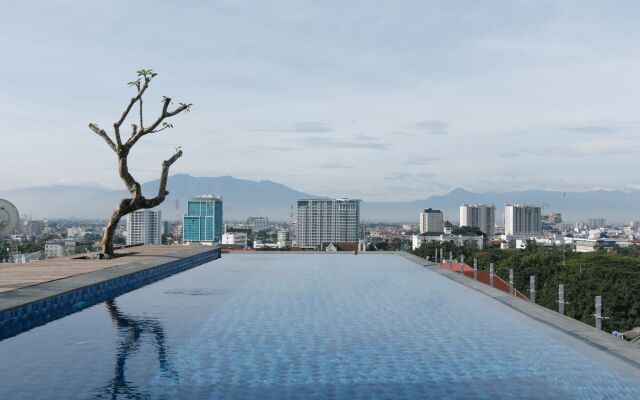 Janevalla Bandung