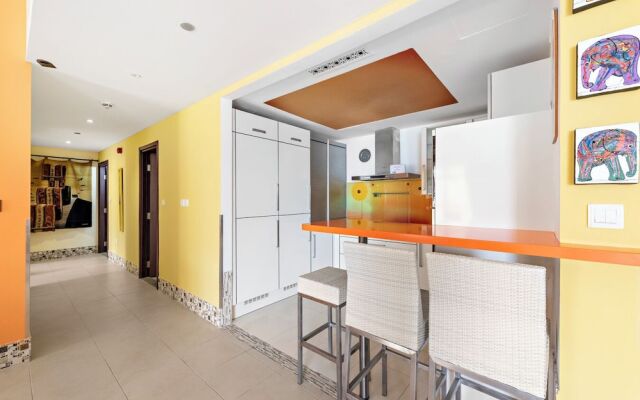 Stonetree - Spacious 2 BR - Near Beach