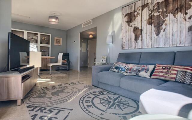 2253-Amazing penthouse, huge terrace, golf view