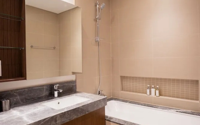 Nasma Luxury Stays - 52 42 Tower  1