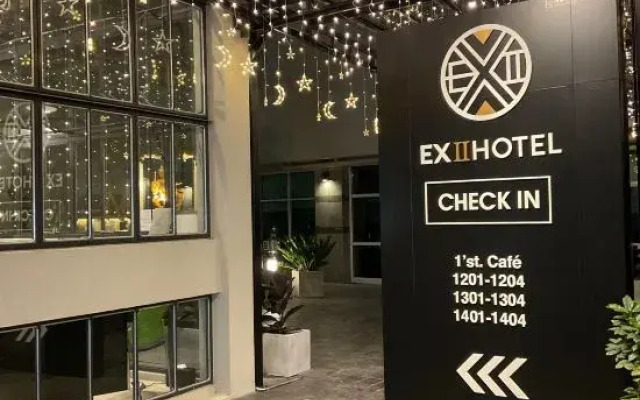 Ex2 Hotel