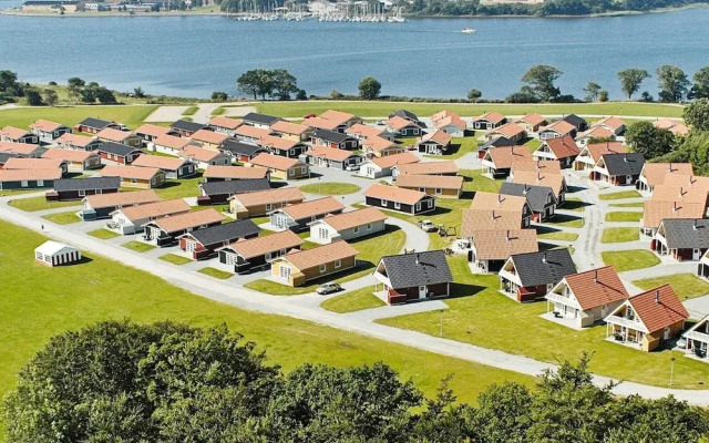 6 Person Holiday Home on a Holiday Park in Grasten