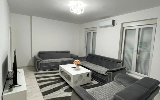 Modern & cozy 2-bedroom vacation home in Sarajevo