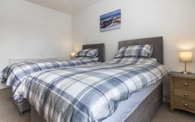 Sandy Retreat - 3 Bedroom Holiday Home - Tenby