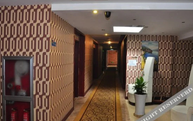 Xiaodongmen Holiday Business Hotel