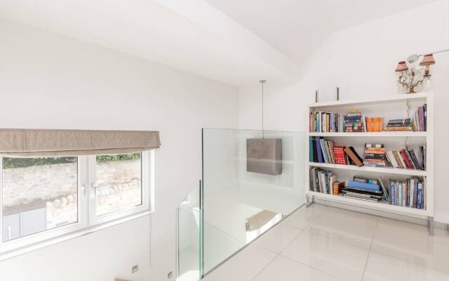 Deluxe 4 bedrooms Cramond Seaview House