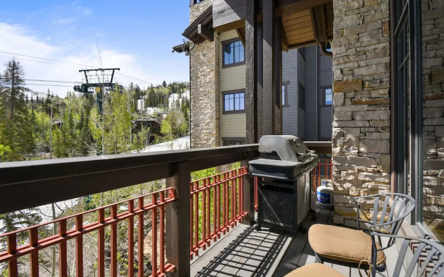 Arrowleaf by Luxury Mountain Destination