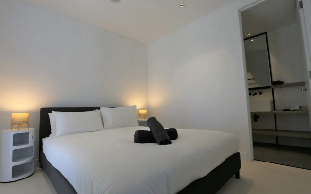 ReadySet Apartments at Stadium – Guest Rooms – Melbourne