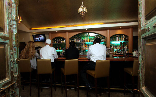 Cypress Inn