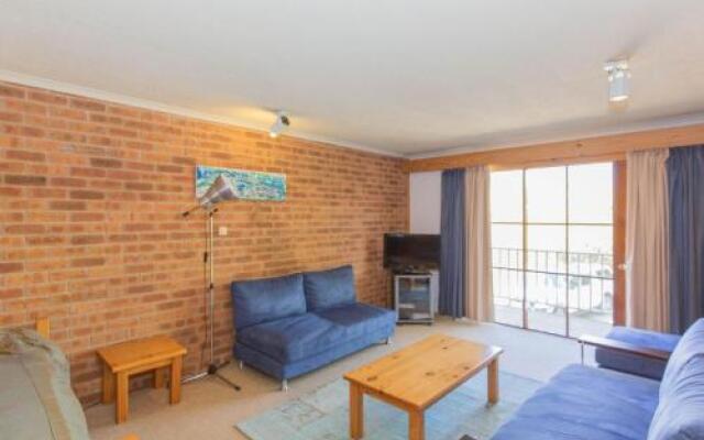 Misty Gables 2/24 Townsend Street