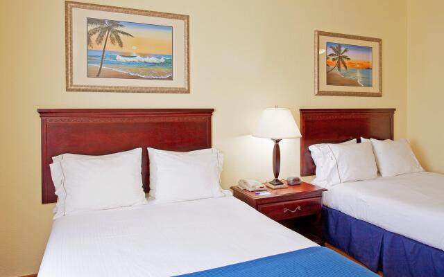 Holiday Inn Express Hotel & Suites Panama City-Tyndall, an IHG Hotel