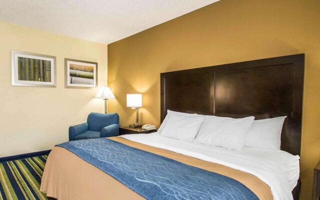 Comfort Inn & Suites Lantana - West Palm Beach South