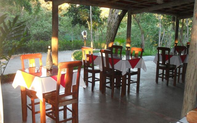 Hotel Renovo