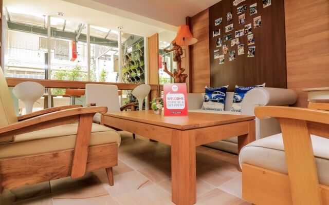 NIDA Rooms Wat Ket 46 Temple