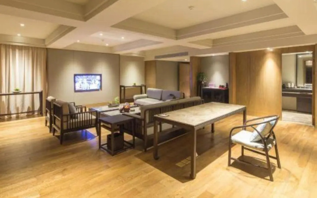 Jiuhua Mountain Dongya Hotel