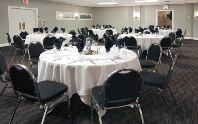 Sandman Hotel & Suites Kelowna