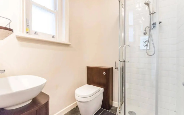 FG Property - Kensington, Musard Road