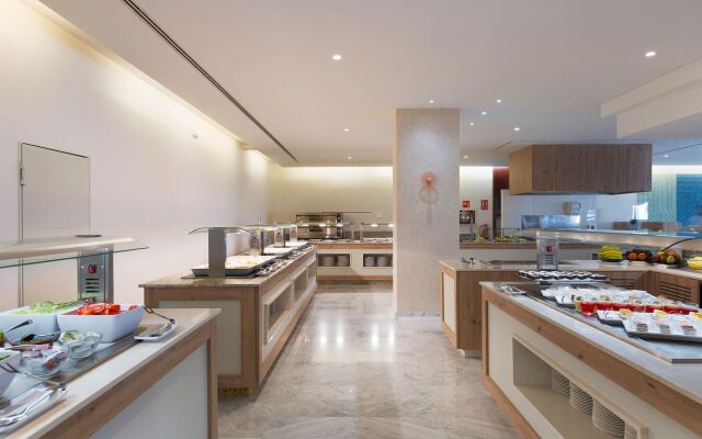 Alua Illa de Menorca Hotel