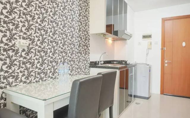 Nice And Comfort 1Br Apartment At Woodland Park Residence