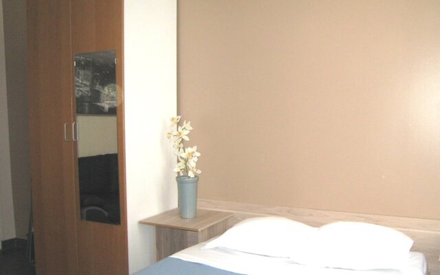 Apartment Aboukir 3